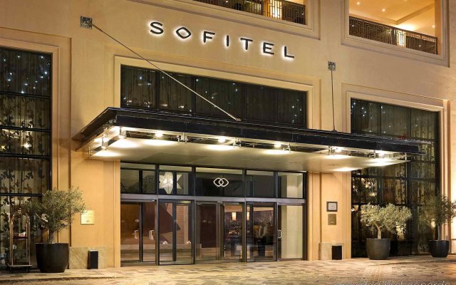 Отель Sofitel Dubai Jumeirah Beach