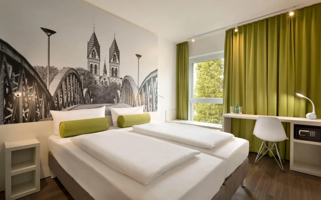 Ramada by Wyndham Darjeeling Gandhi Road