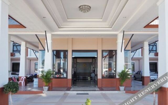 S-Tawan Hotel & Convention