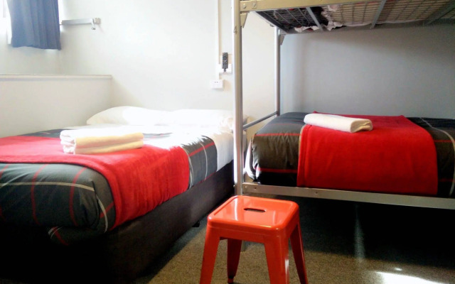 Urbanz - Hostel