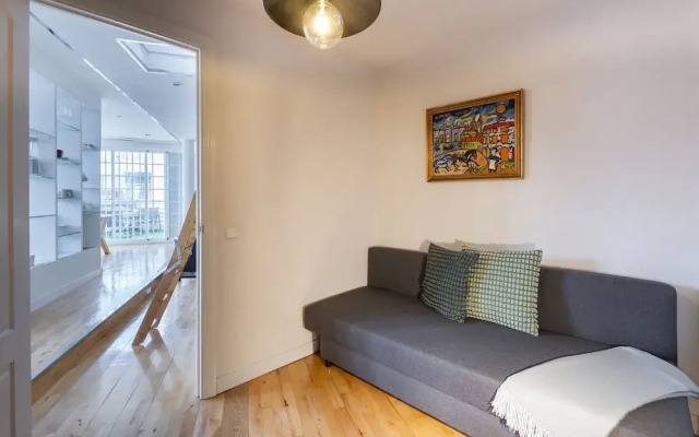 M Pgui1a Tico con Amplia Terraza y Vistas Panor