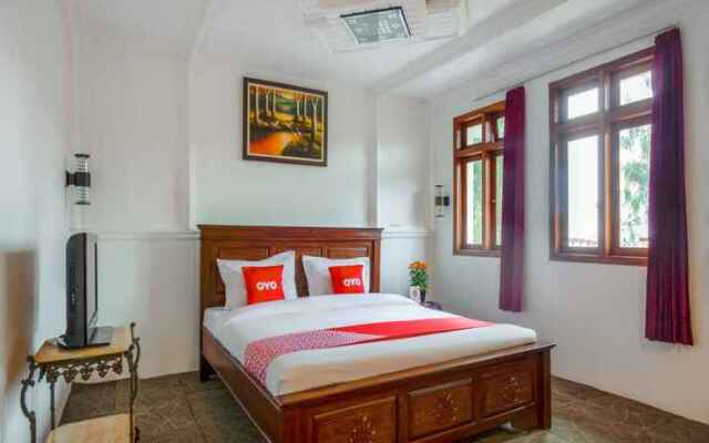 Oyo 3004 Penginapan Bromo Adi