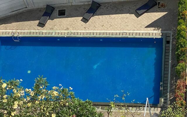 Best Choice And Homey Studio Tifolia Apartment