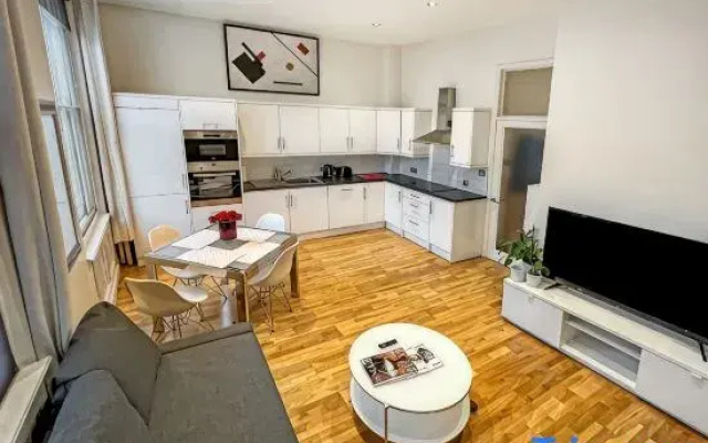 The Chelsea Kensington 159 Apartment