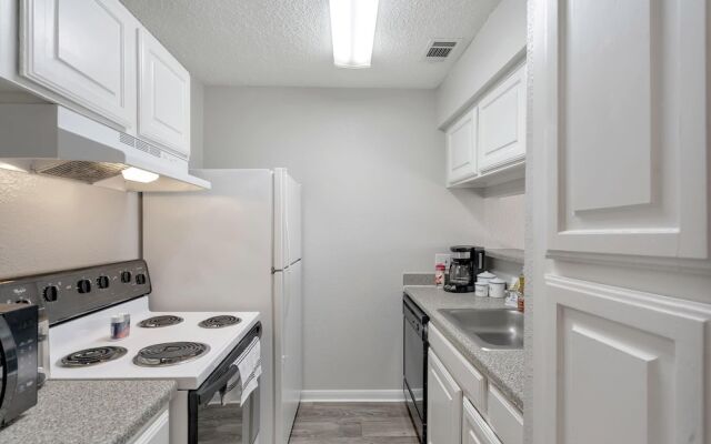 Lovely Midland Getaway With Fitness Center