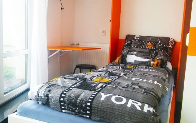 Walk distance to mokotow business park
