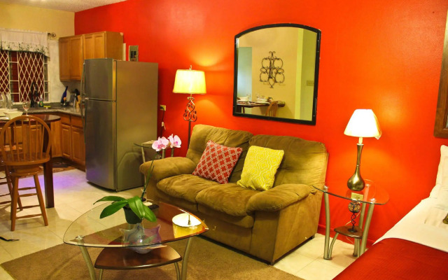 Sunset Strip Acadia Guest Apartment
