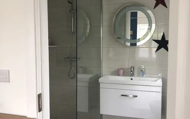 B&B and Self Catering Mon Petit Cottage