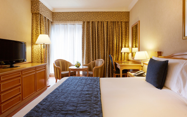 Millennium Plaza Downtown Hotel