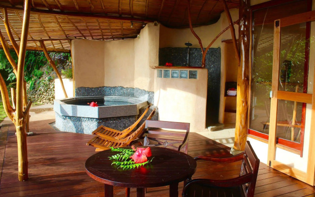 Vanira Lodge