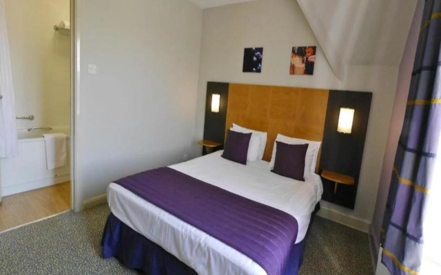 The Corner House Hotel