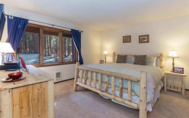 Winterset #18 - Shared Pool & Near Skiing!