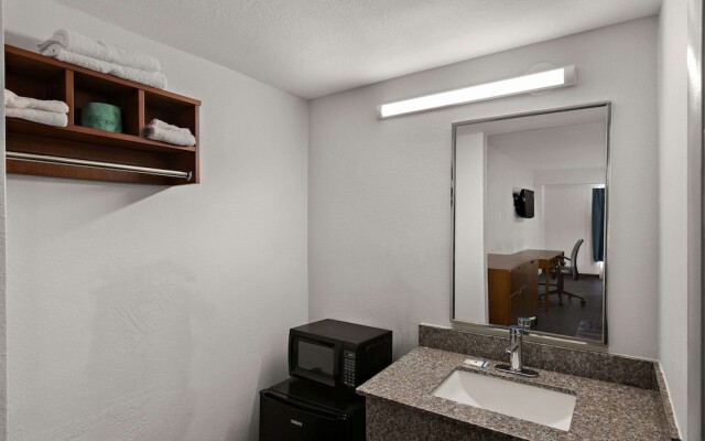 COMMERCE INN Near SK Battery Plant