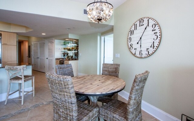 Crb1201 2 Bedroom Condo