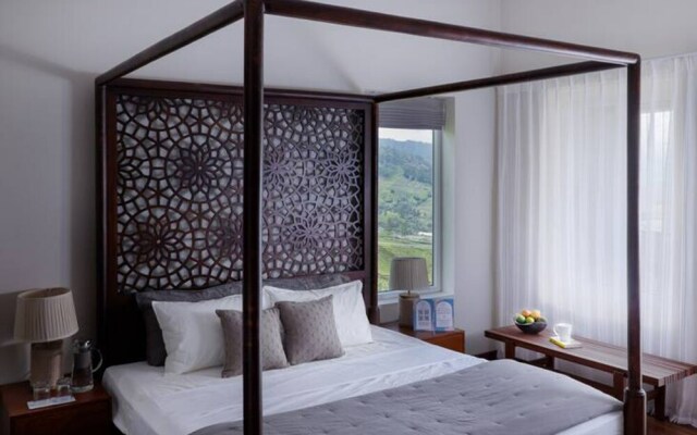 Blusalzz Manor - Nilgiri Valley, Ooty - Tamil Nadu