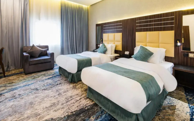 White Diamond Hotel Sari
