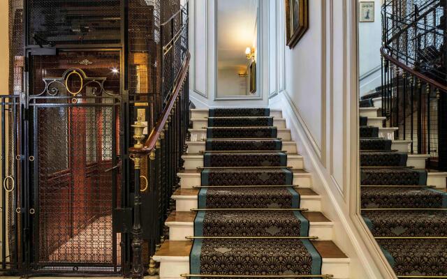 Hôtel Bradford Elysées – Astotel