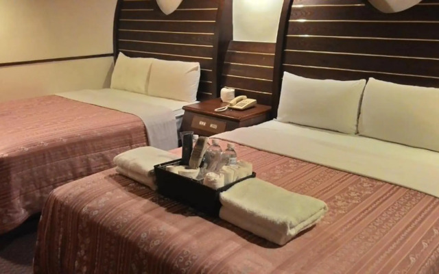 Ti Hwa Hotel
