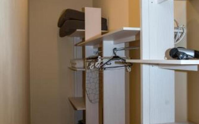 Green Lake Apartment 5