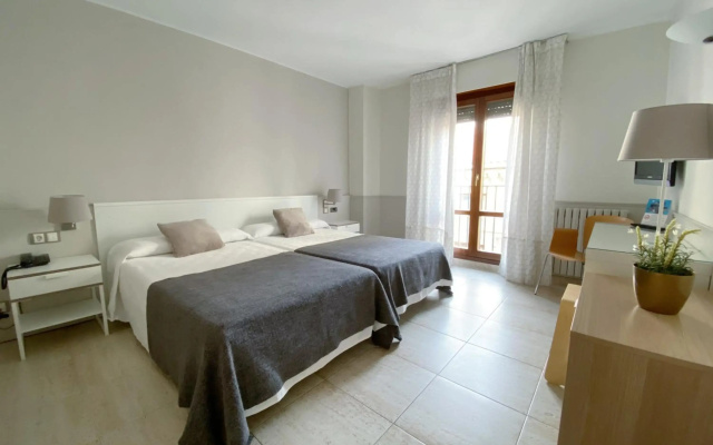 Hotel Río Arga