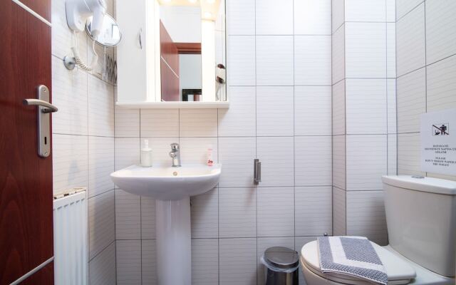 A Ponte Studios & Apartments