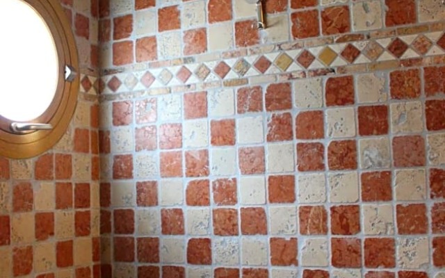 Une Suite a la Campagne (Adults Only)