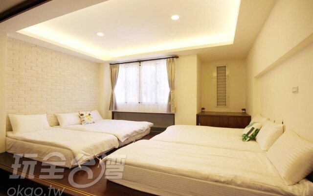 Q House