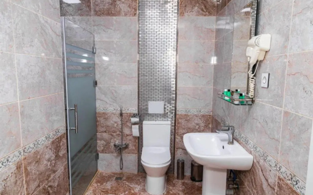 Khagani Street Apartments