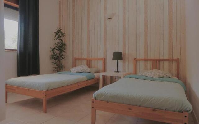 Bura Surfhouse - Hostel