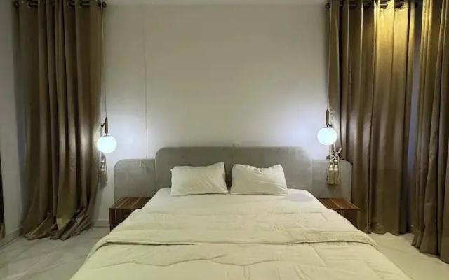 Oputa Jay Apartment