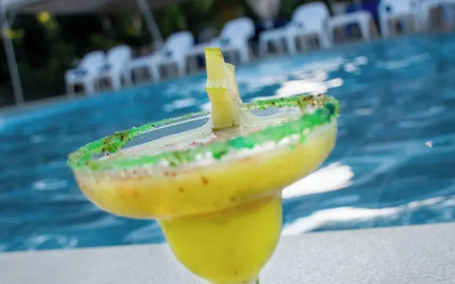 Hotel Familia Casa Blanca