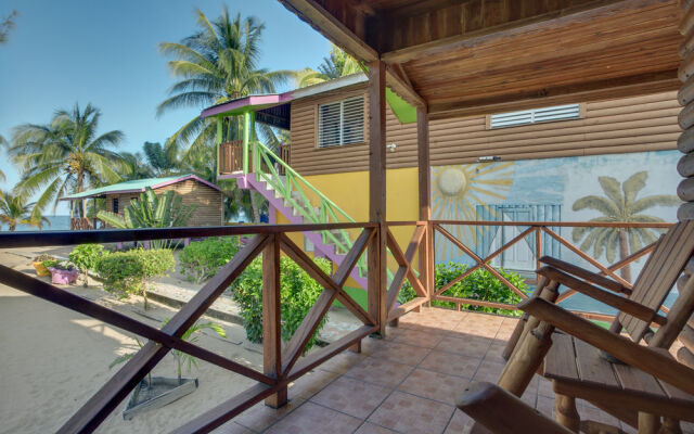 Palm Cove Cabins