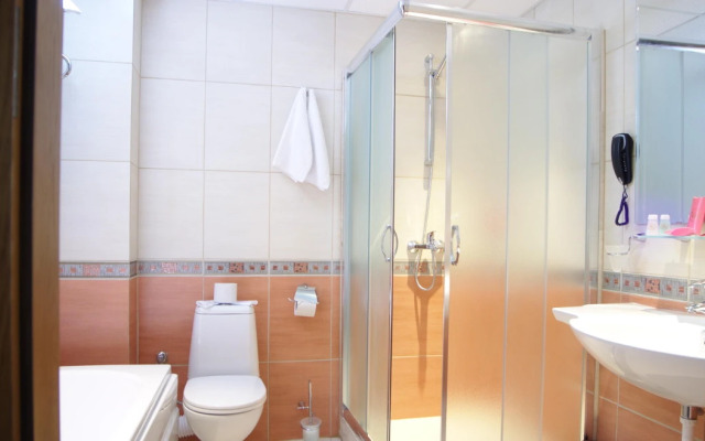 Estreya Residence Hotel and SPA