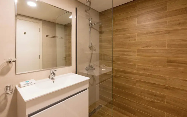 Bloomfields Iconic 2BR Duplex Apartment