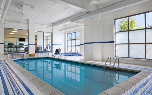Sheraton St. Paul Woodbury Hotel