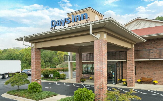 Days Inn by Wyndham Asheville Downtown North