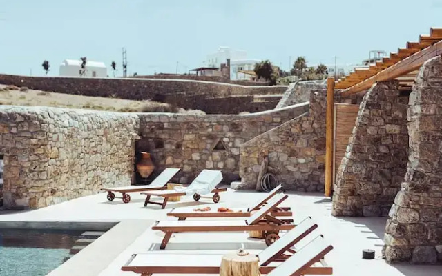 MvibesMykonos homes and studios