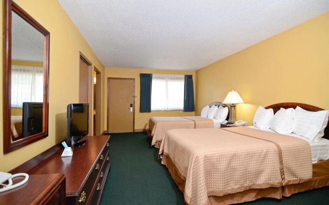 Americas Best Value Inn Iola