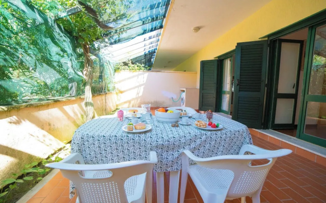 Alba Apartment With Pool and Sea