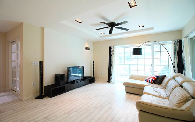 Tongyeong The House's Story Pension