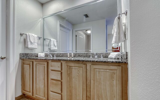 Clnd2101 4 Bedroom Condo