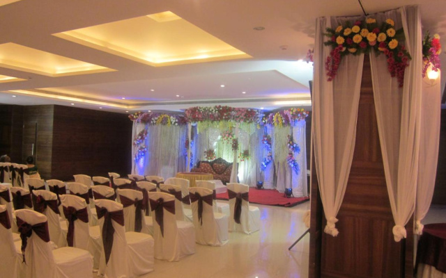 Vijaya Tej Clarks Inn