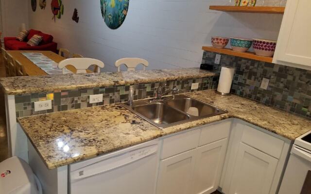 Reel Paradise - 3 Br Condo