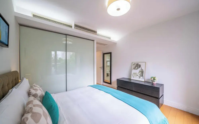 Tyms 3BR 2BA Apt Xujiahui Center