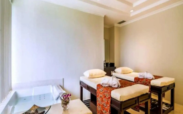 Royal Kuningan Hotel