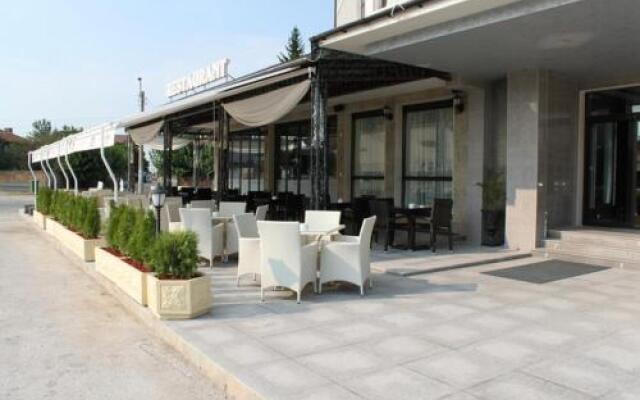 Tsarigrad Hotel