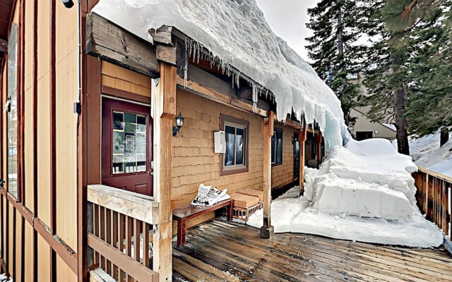 Mountaintop #D - 4 Br Condo