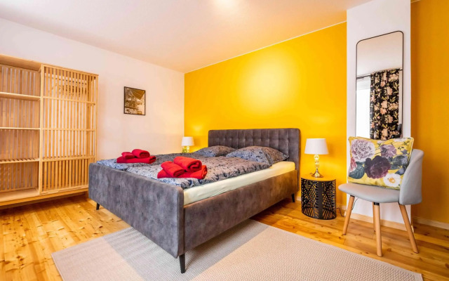 Großer Terrassentraum in Klein Venedig