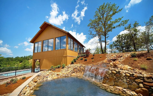 Lasting Impressions 240 - Two Bedroom Cabin