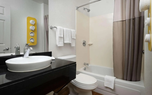 Motel 6 Carlsbad, CA - East